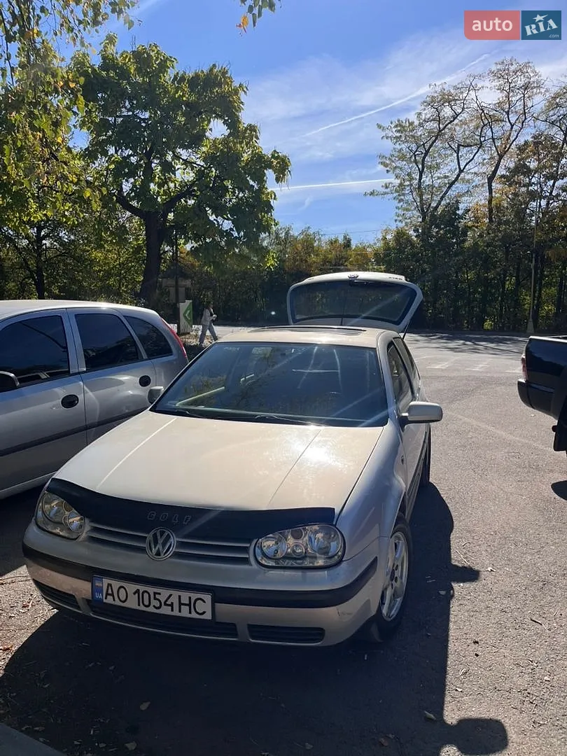 Volkswagen Golf, 1998