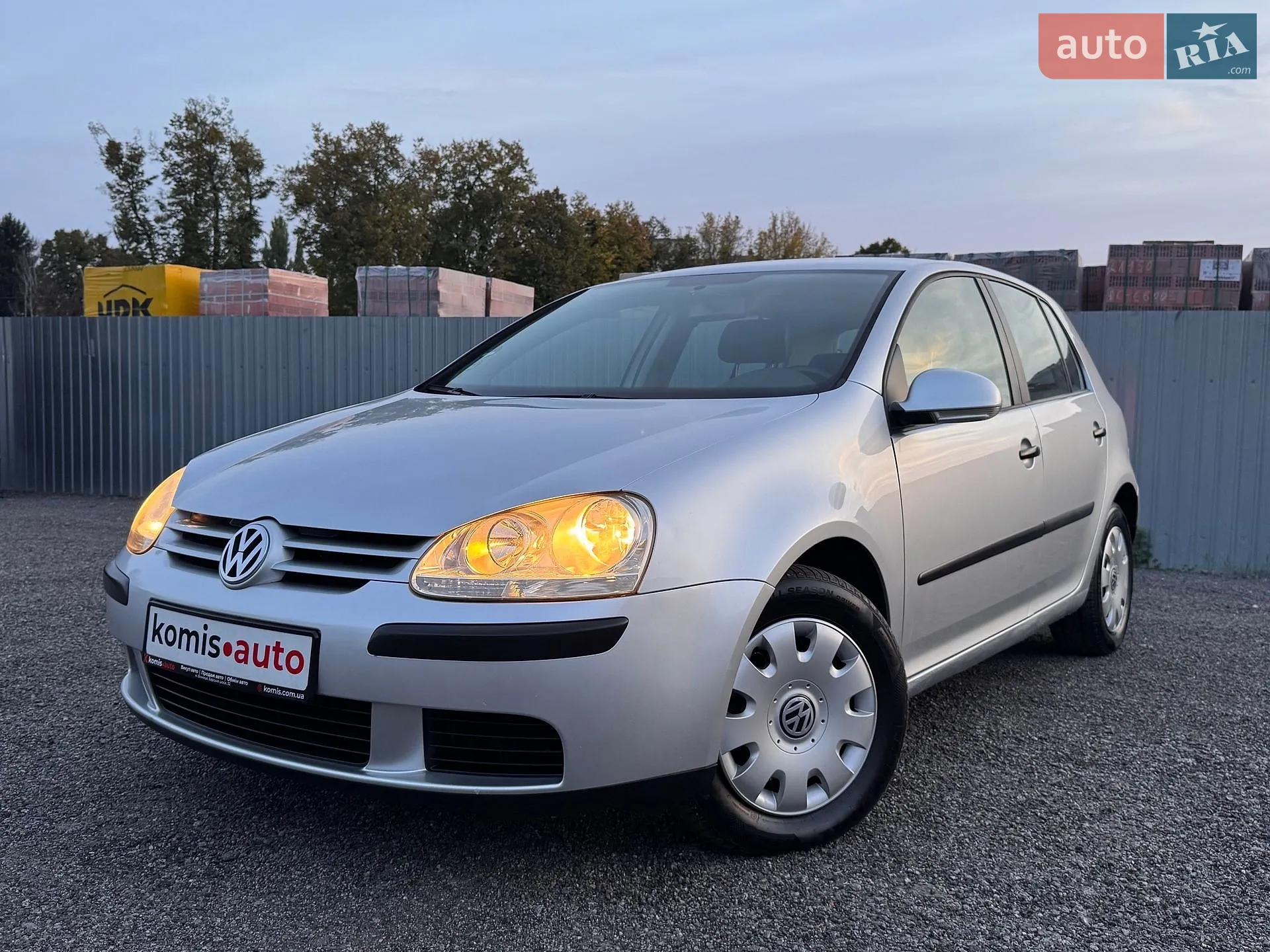 Volkswagen Golf, 2004