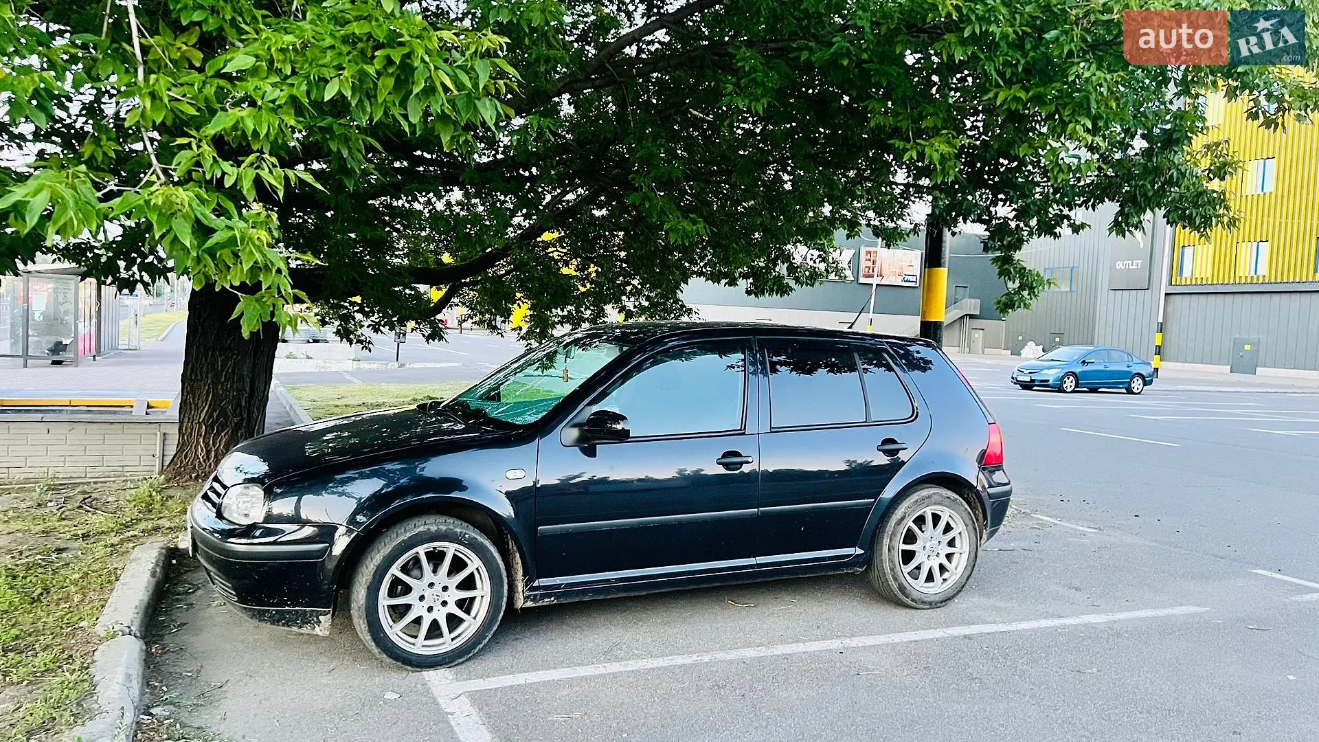 Volkswagen Golf, 2001