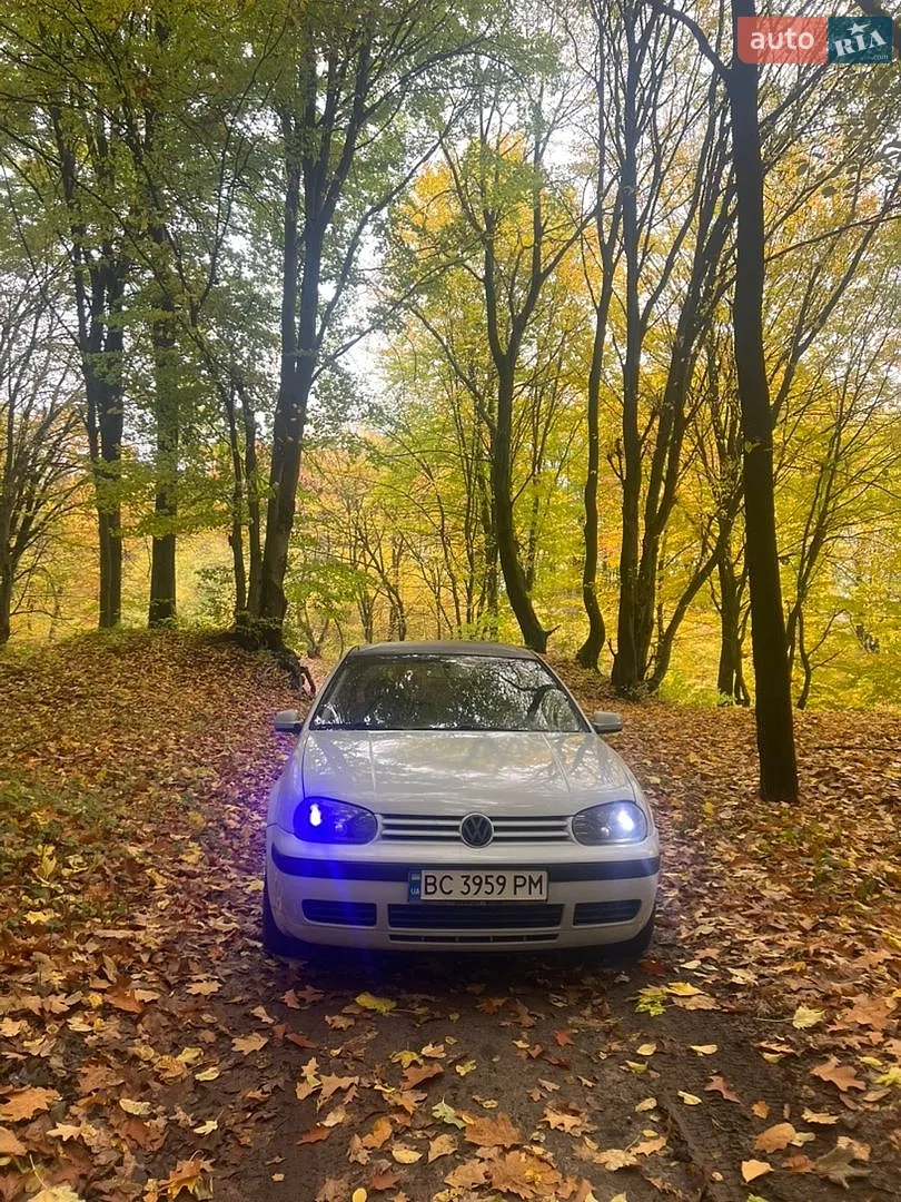 Volkswagen Golf, 2000