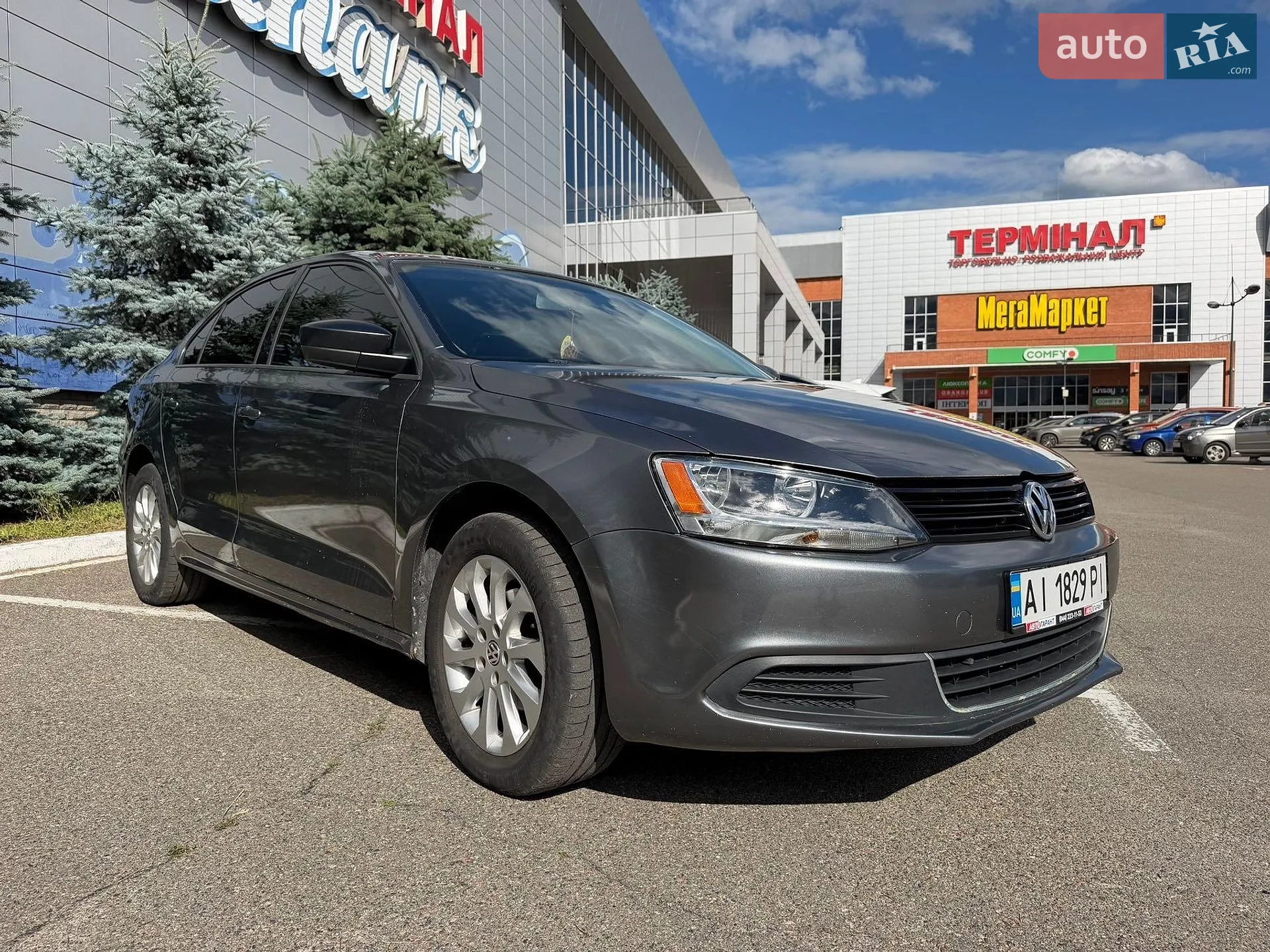 Volkswagen Jetta, 2011