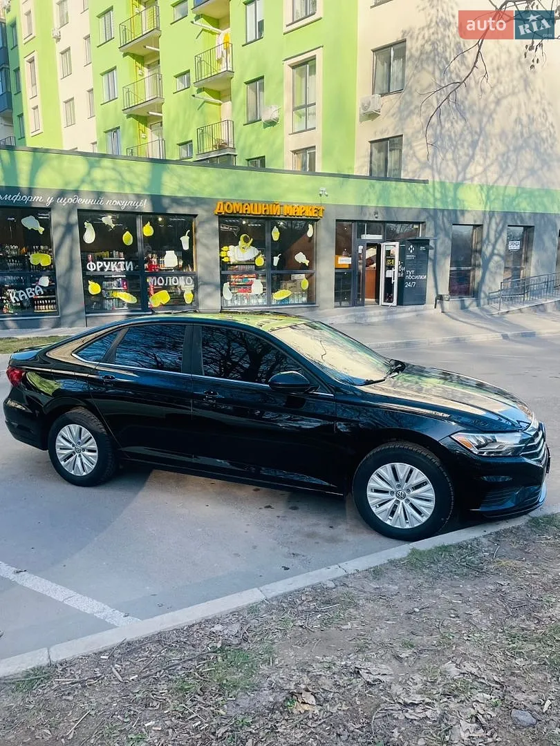 Volkswagen Jetta, 2019