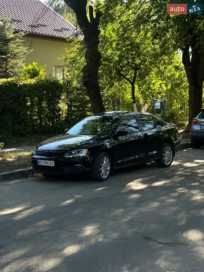 Volkswagen Jetta 2012 — 1