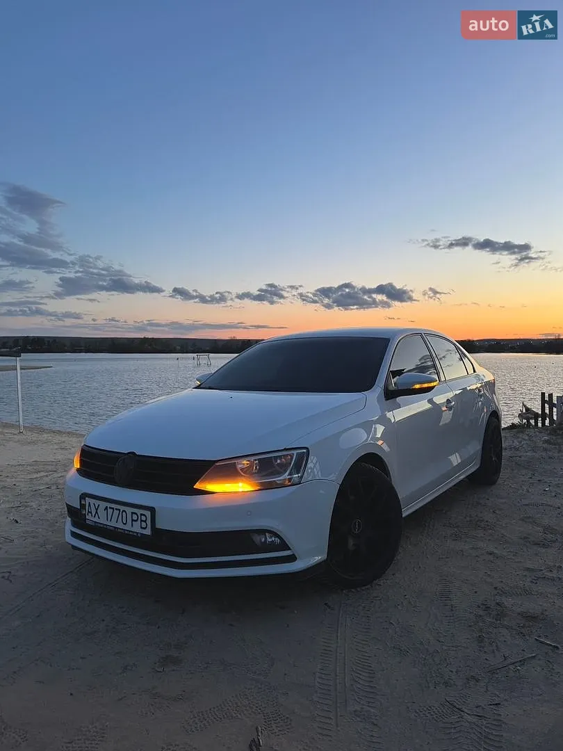 Volkswagen Jetta, 2016