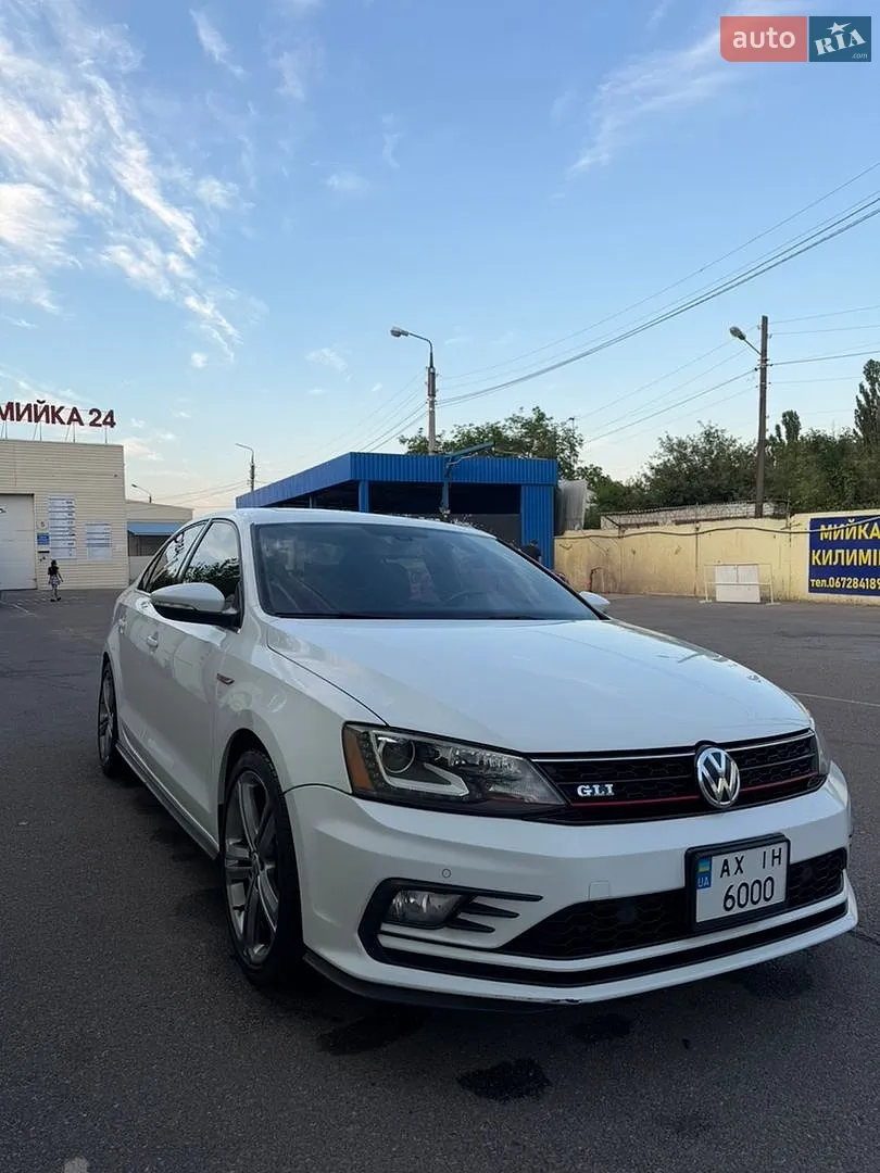 Volkswagen Jetta, 2015