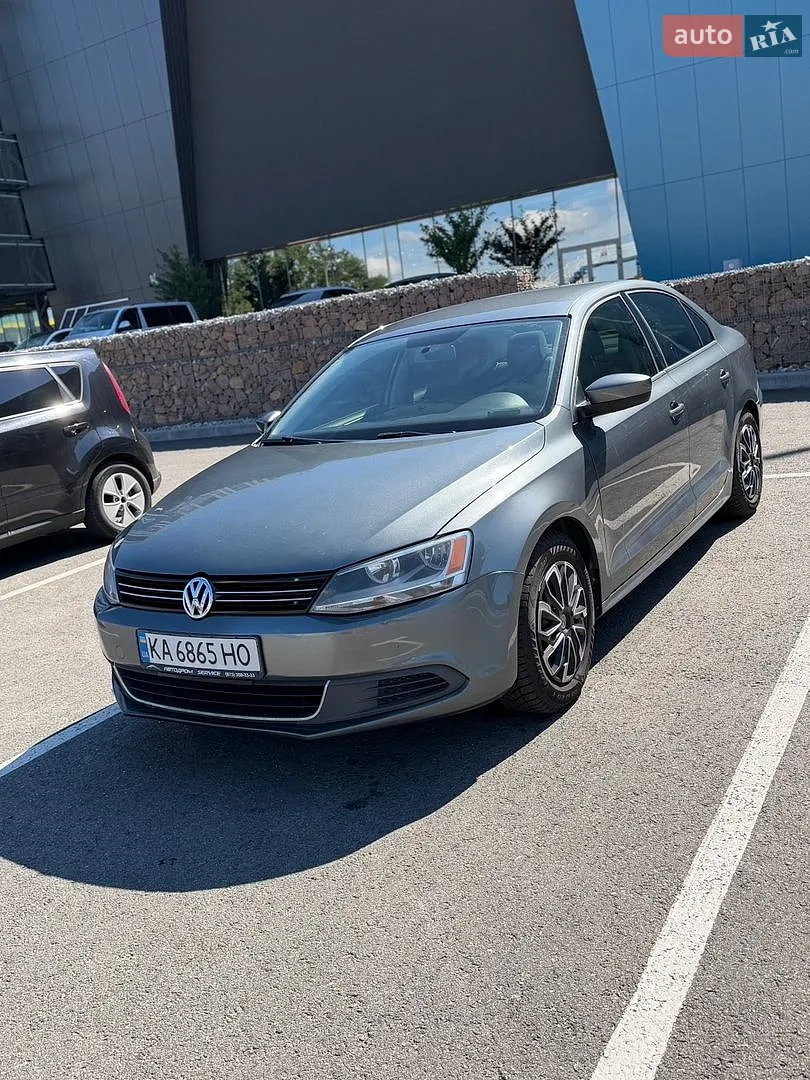 Volkswagen Jetta, 2013