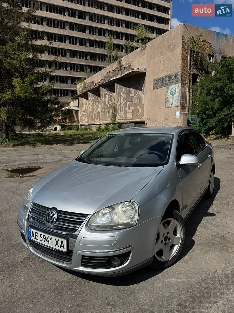 Volkswagen Jetta 2006 — 1