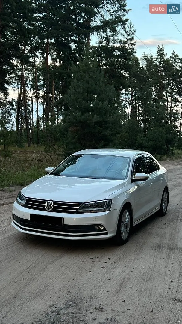 Volkswagen Jetta, 2016