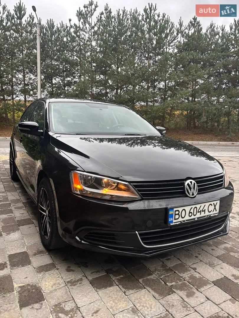 Volkswagen Jetta, 2012