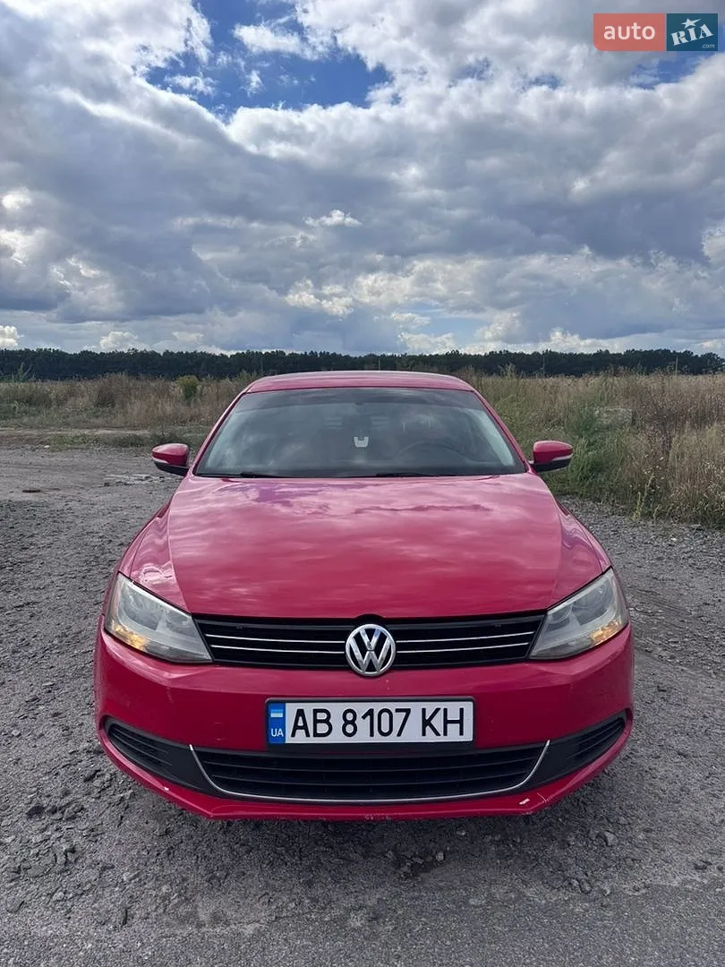 Volkswagen Jetta, 2013