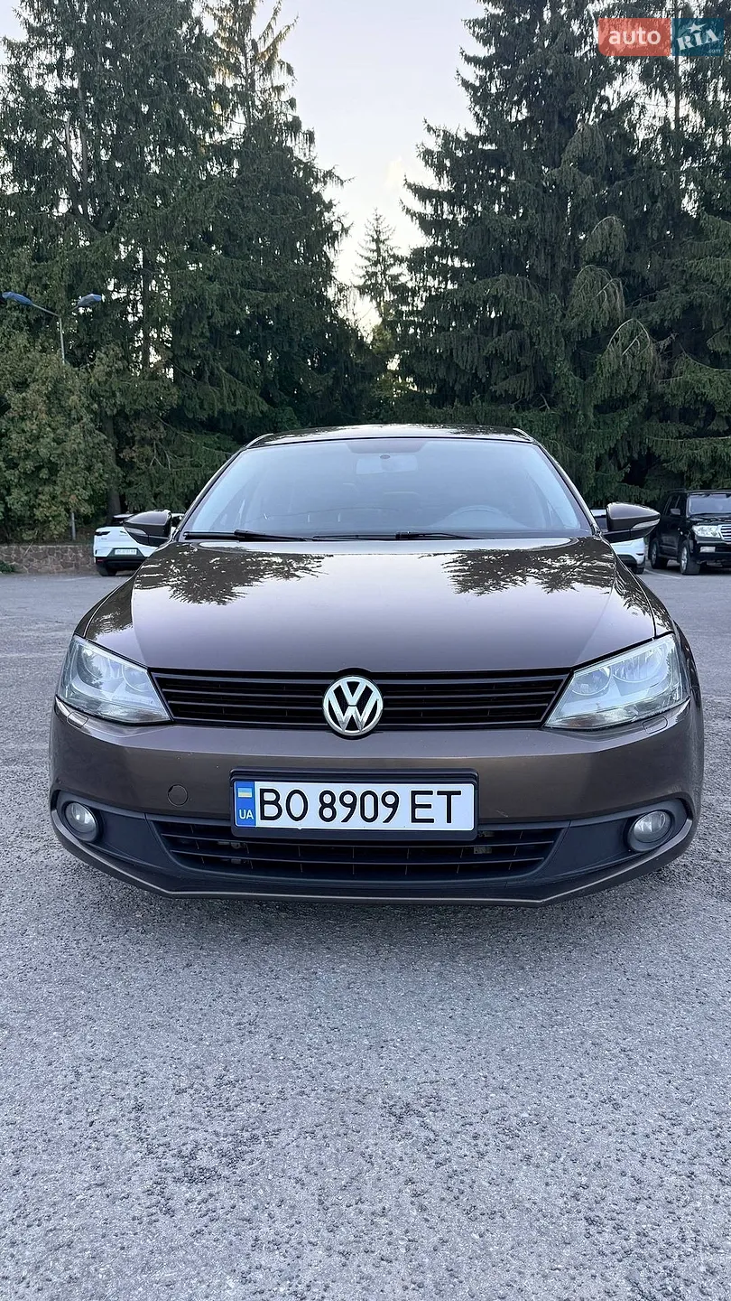 Volkswagen Jetta, 2012