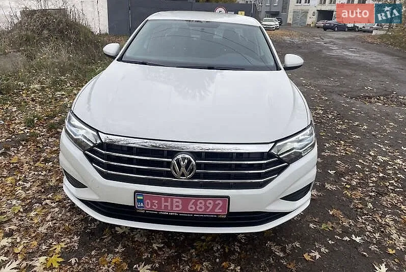 Volkswagen Jetta, 2018