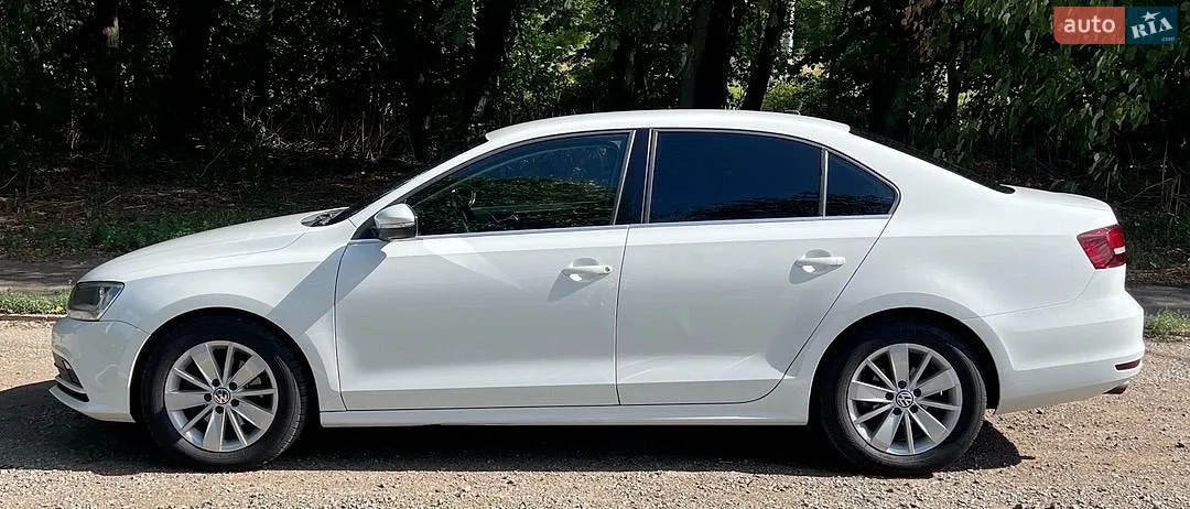 Volkswagen Jetta, 2016