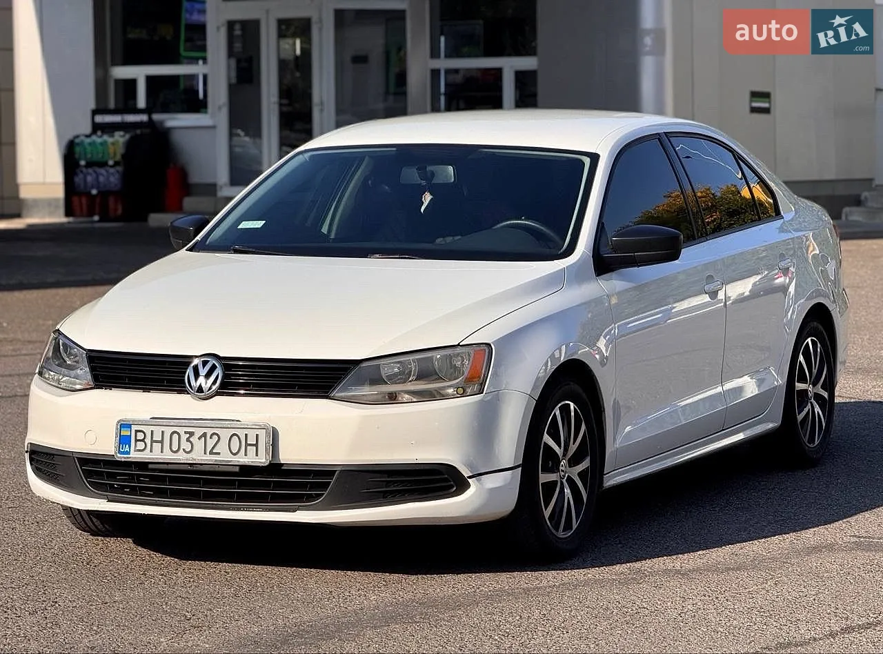Volkswagen Jetta, 2013