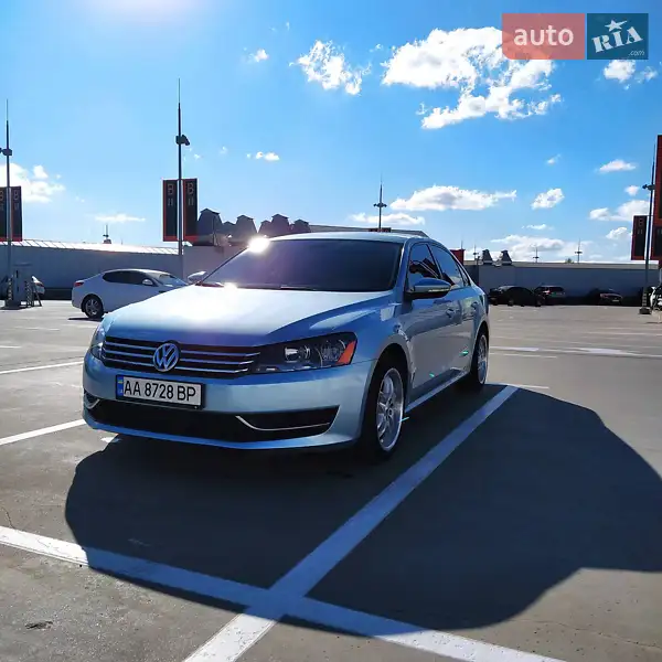 Volkswagen Passat, 2012