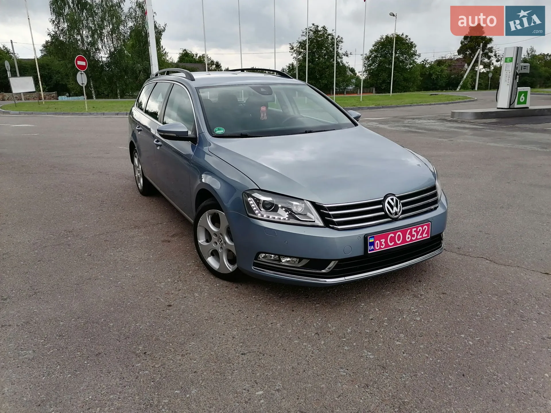 Volkswagen Passat, 2011