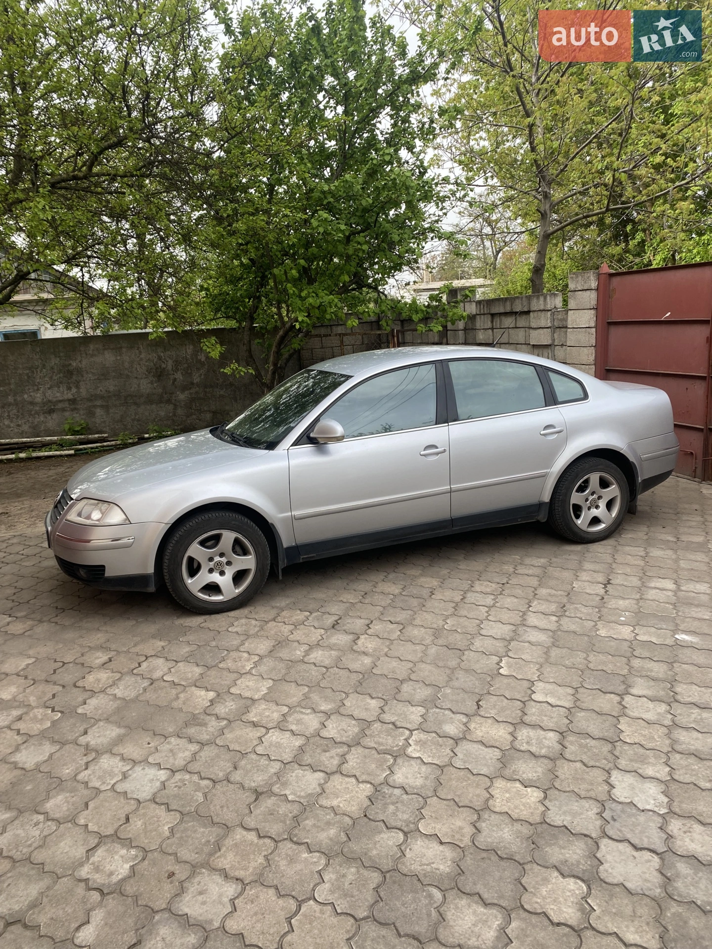 Volkswagen Passat, 2004