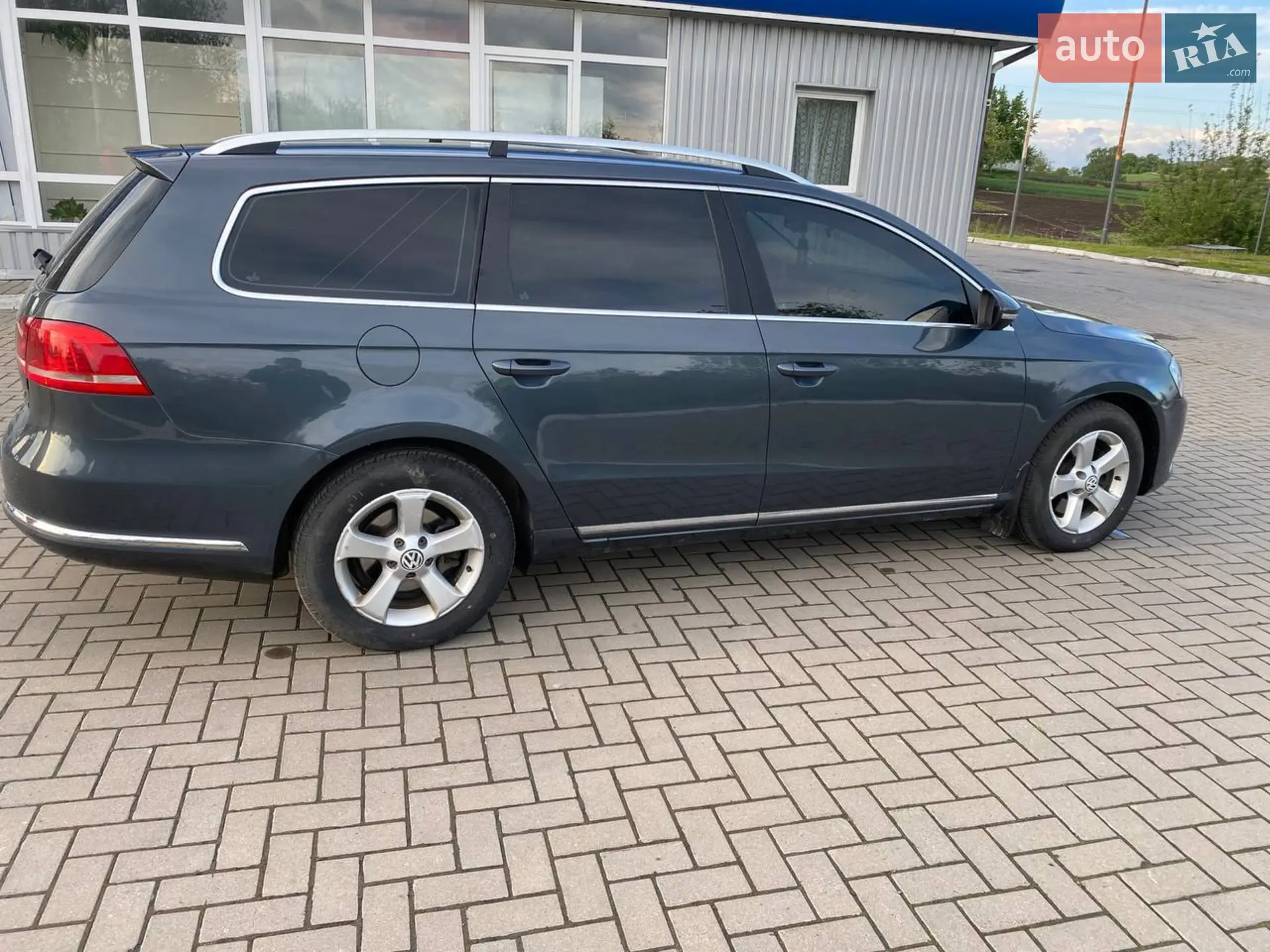 Volkswagen Passat, 2011