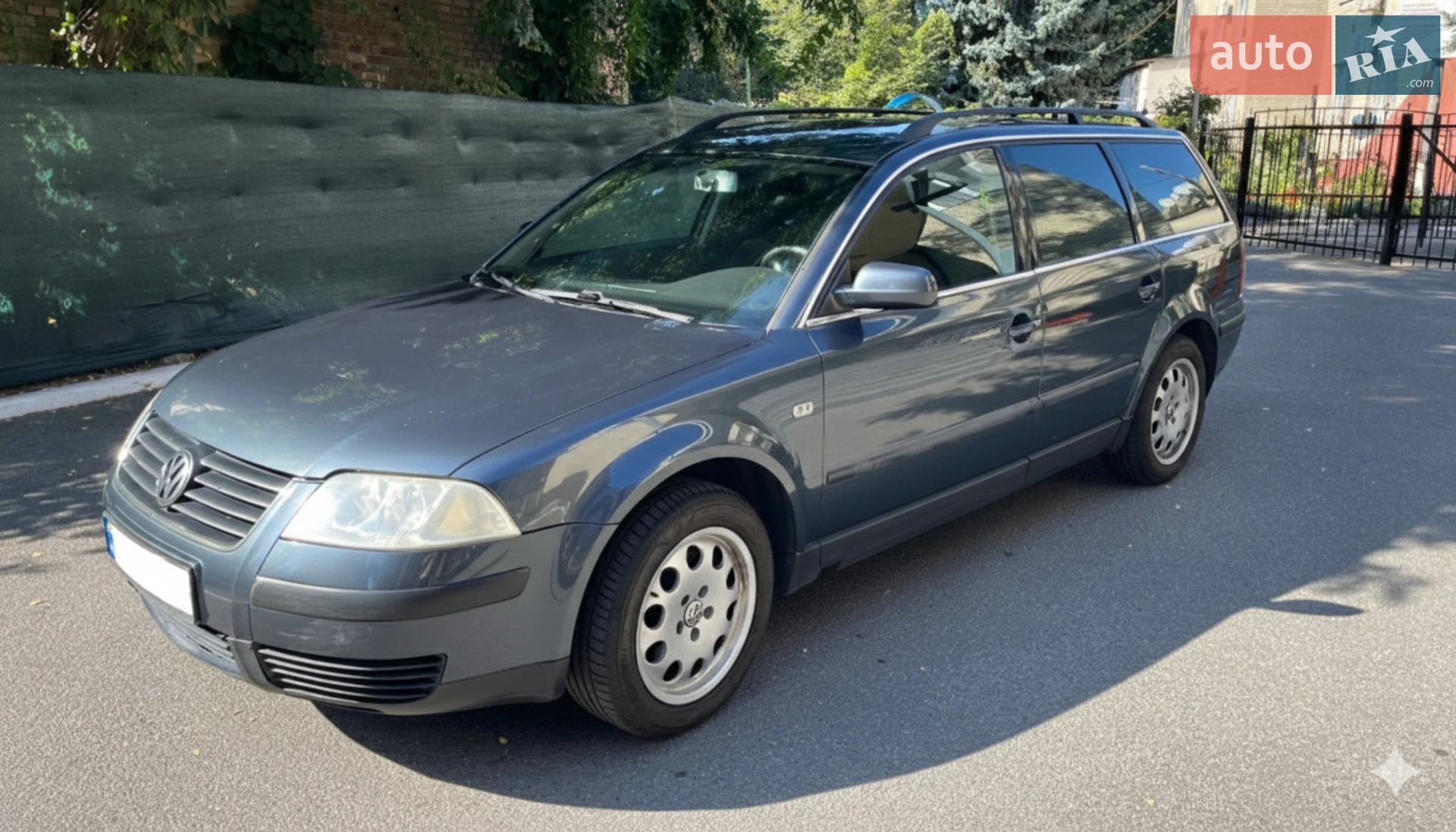 Volkswagen Passat, 2001