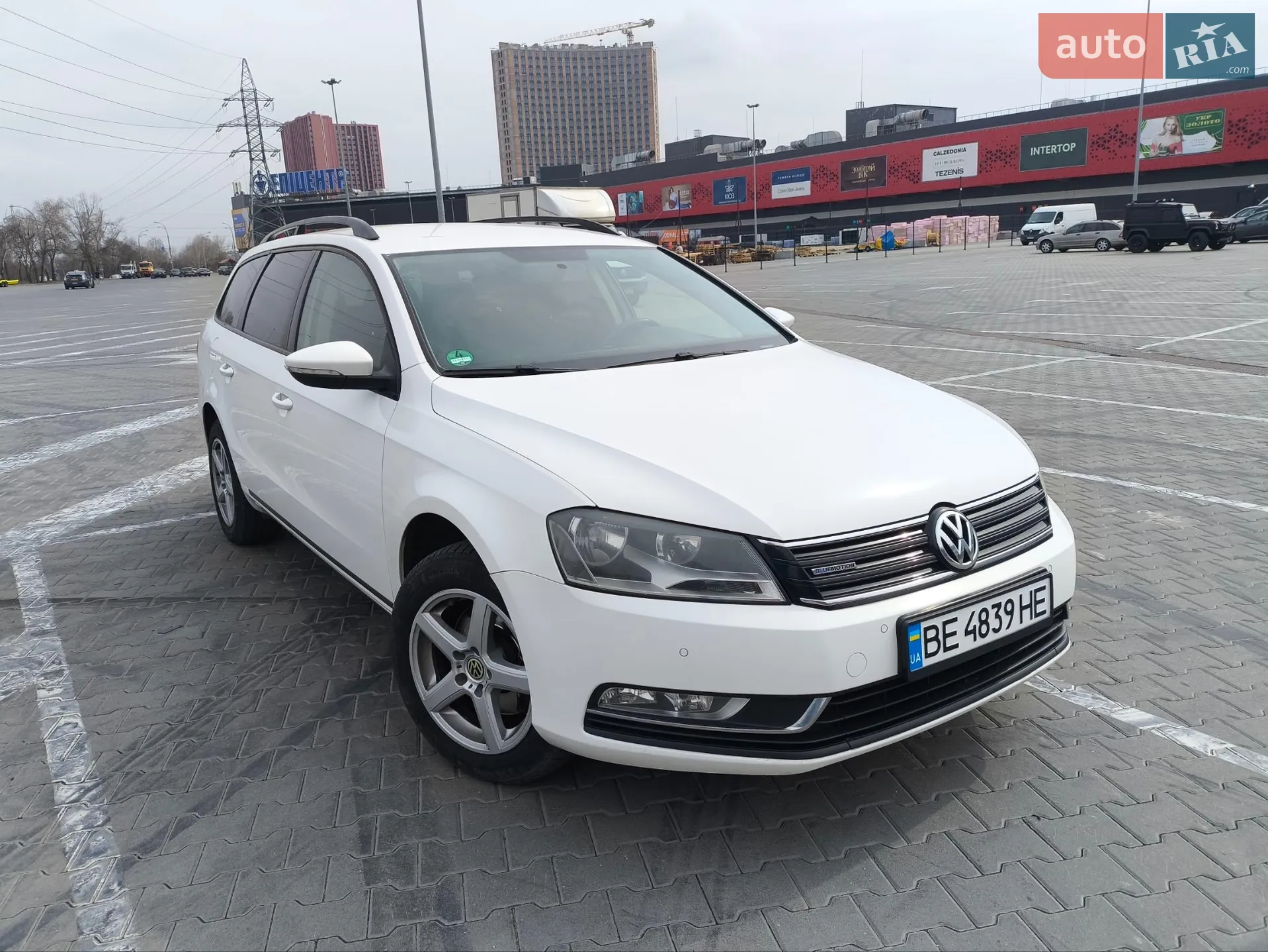 Volkswagen Passat, 2011