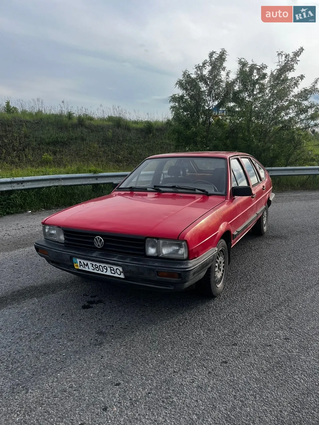Volkswagen Passat 1987 — 1