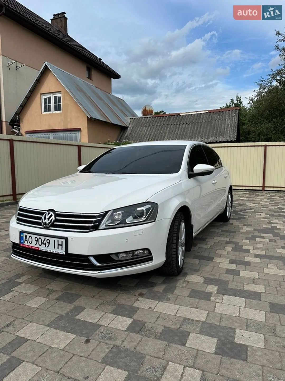 Volkswagen Passat, 2011