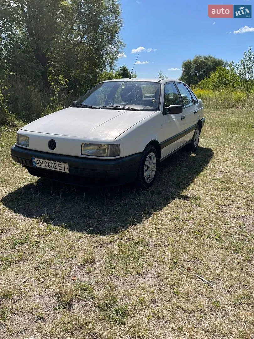 Volkswagen Passat, 1991