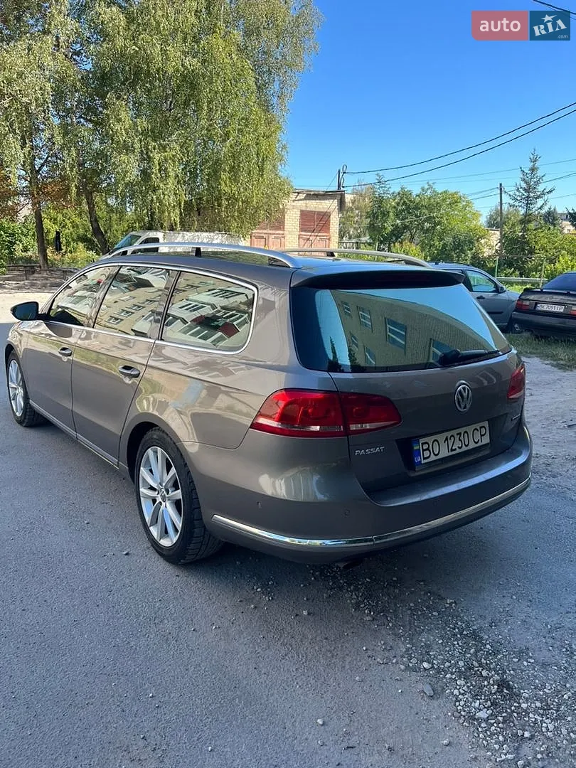 Volkswagen Passat, 2011