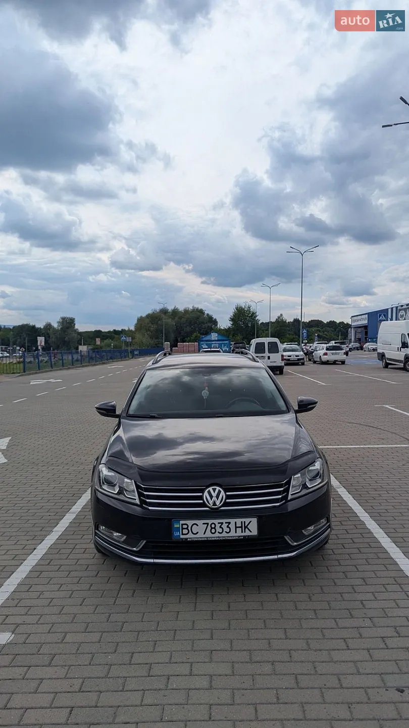 Volkswagen Passat, 2011