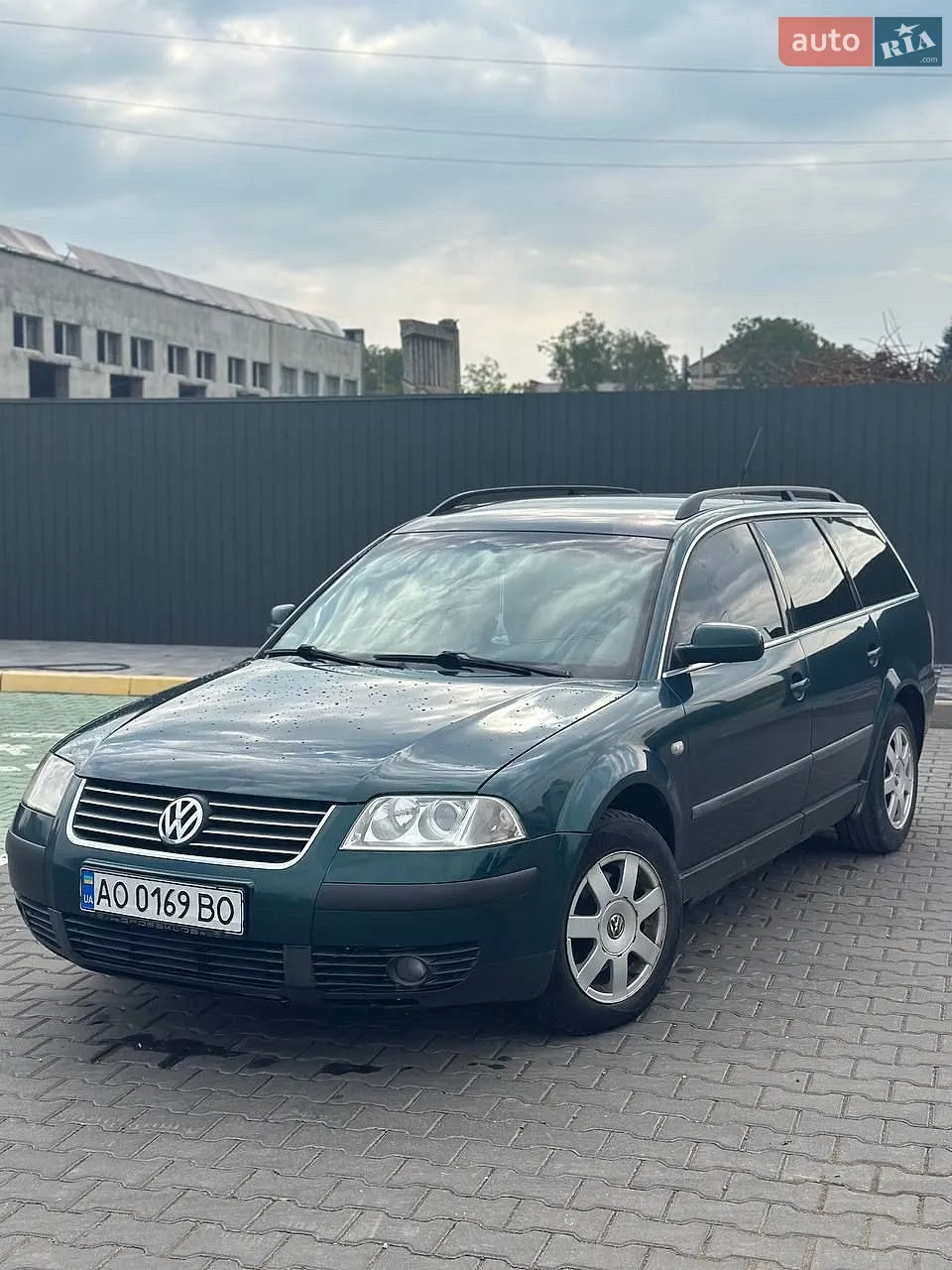 Volkswagen Passat, 2001