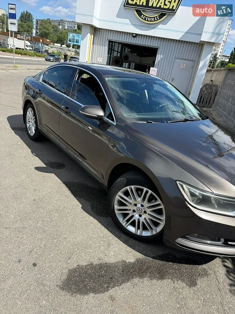 Volkswagen Passat, 2015