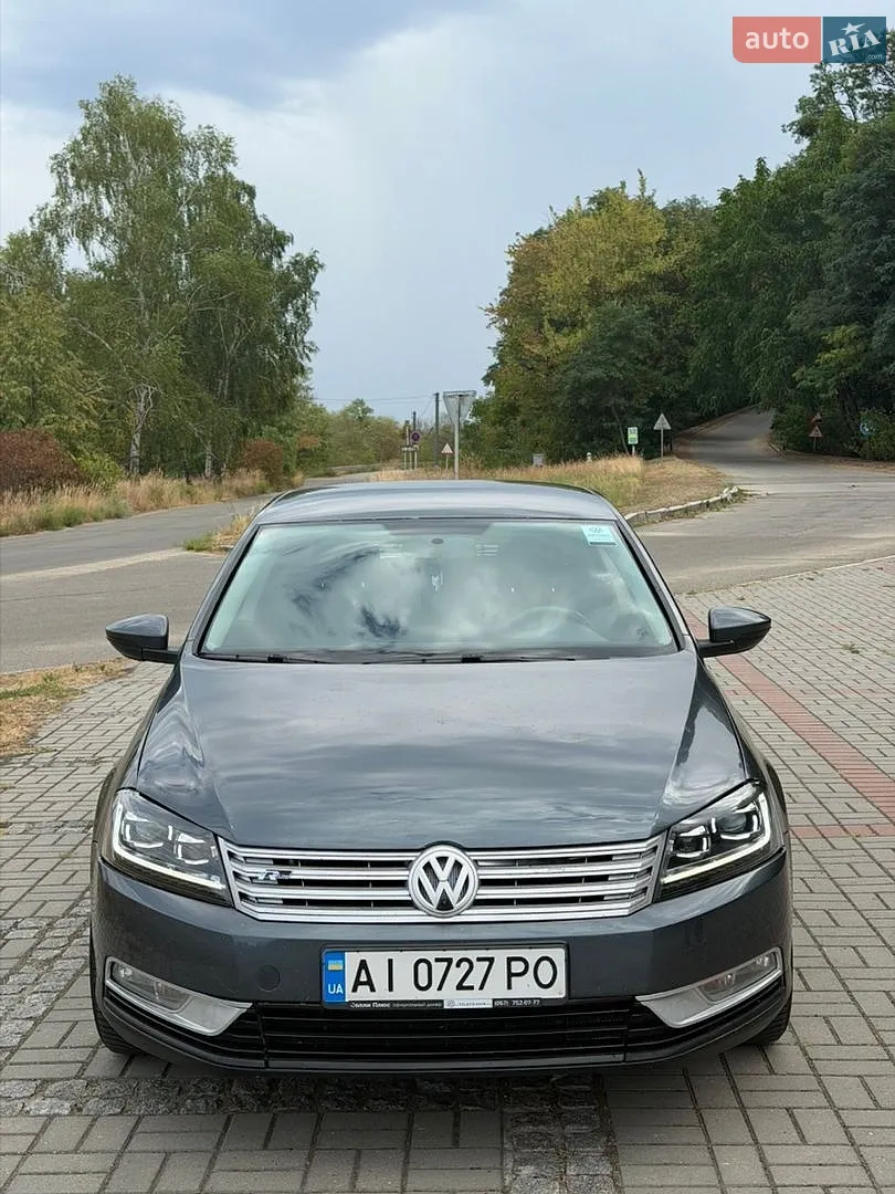 Volkswagen Passat, 2011