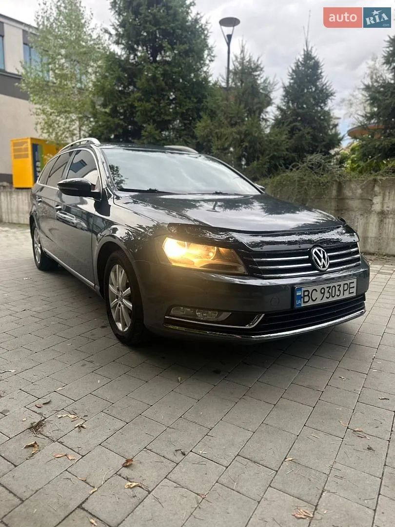 Volkswagen Passat, 2011