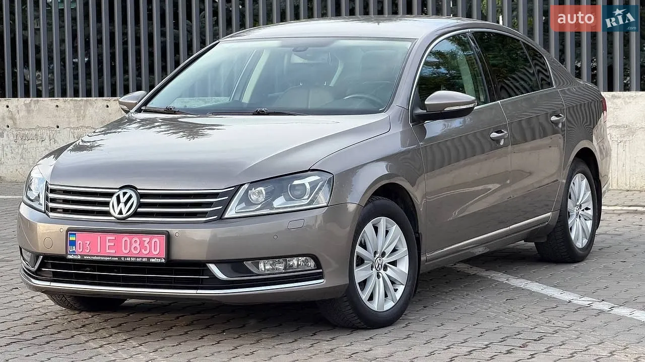 Volkswagen Passat, 2011