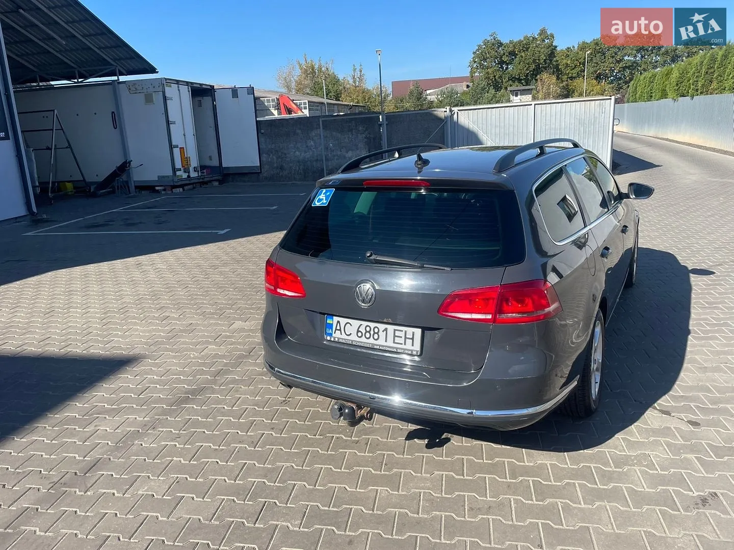 Volkswagen Passat, 2011