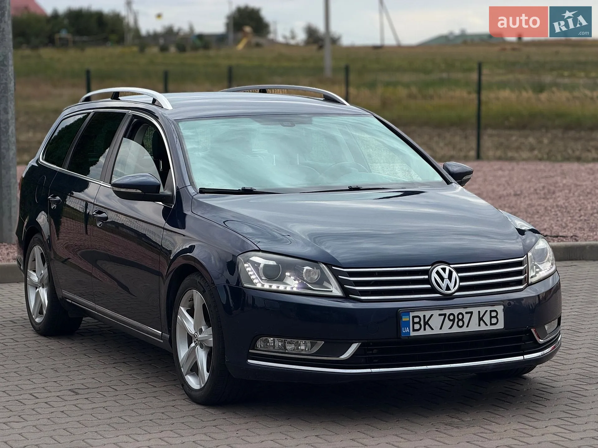 Volkswagen Passat, 2011