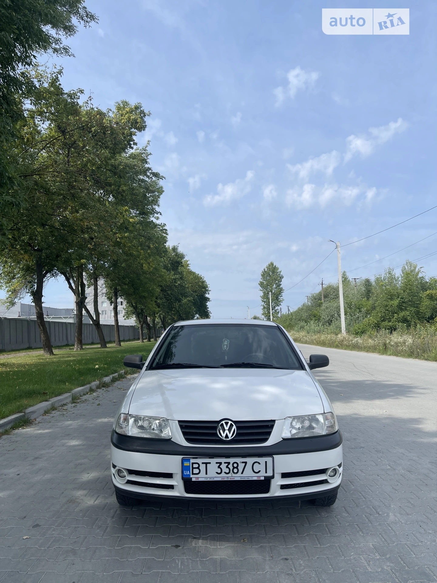Volkswagen Pointer, 2004