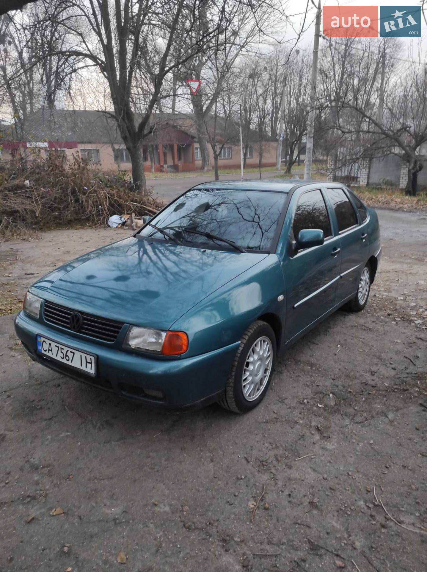 Volkswagen Polo, 1998