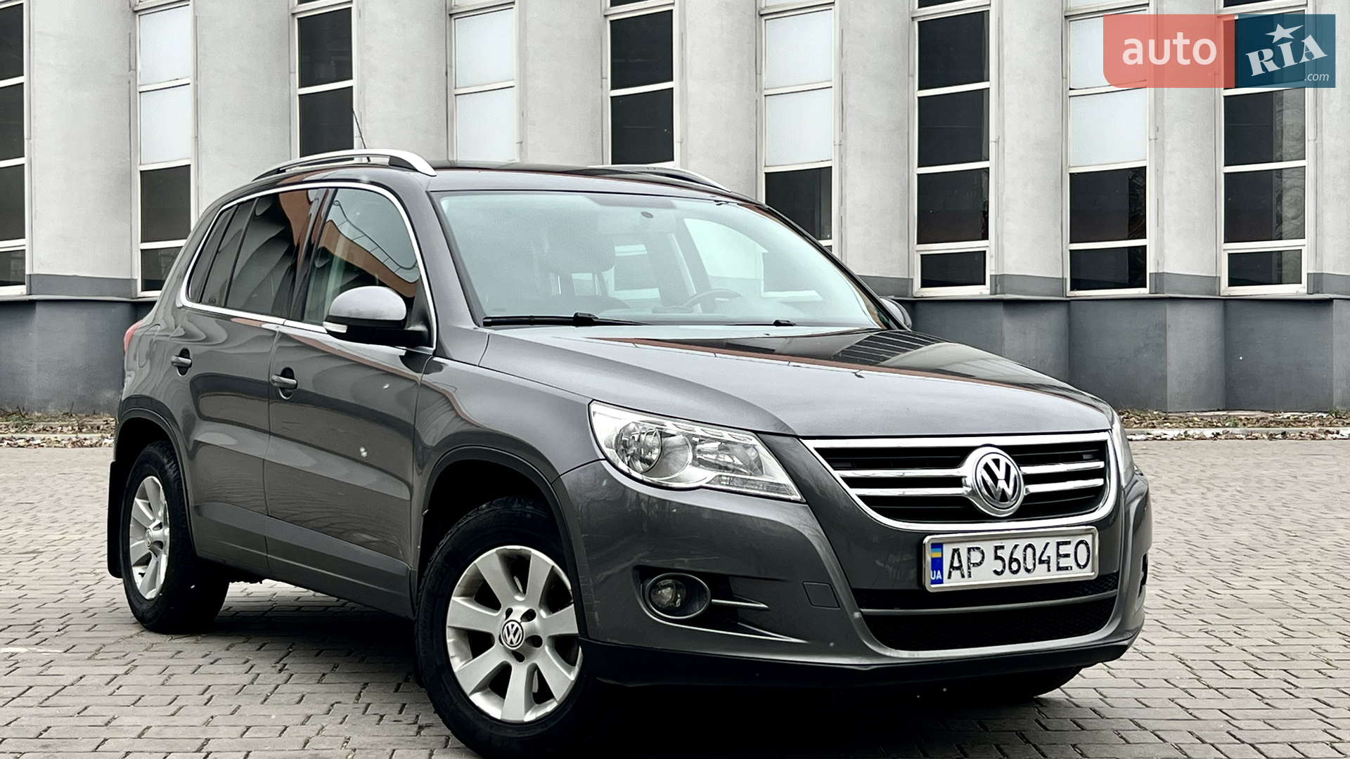 Volkswagen Tiguan, 2011