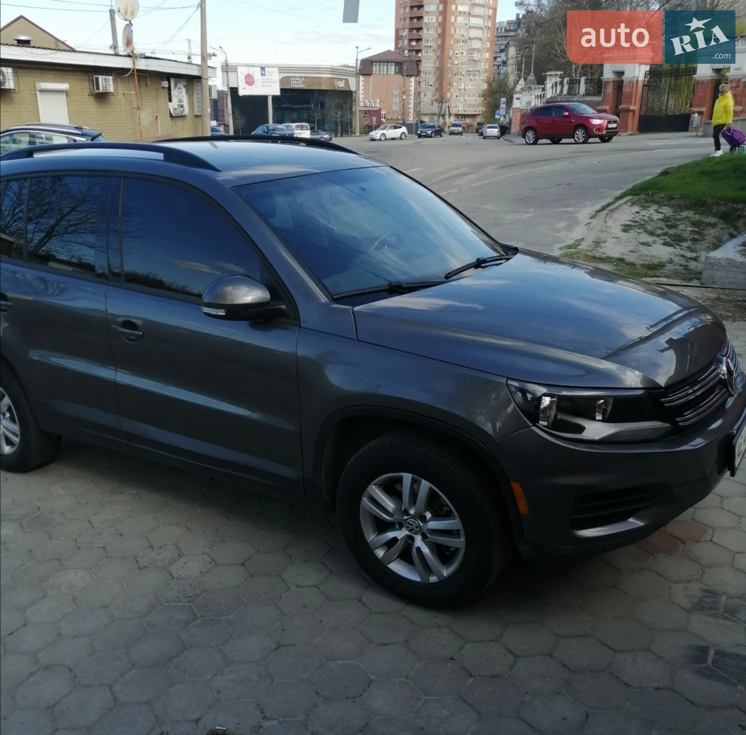 Volkswagen Tiguan, 2015