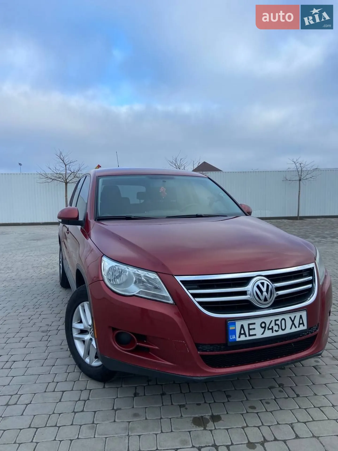 Volkswagen Tiguan, 2011