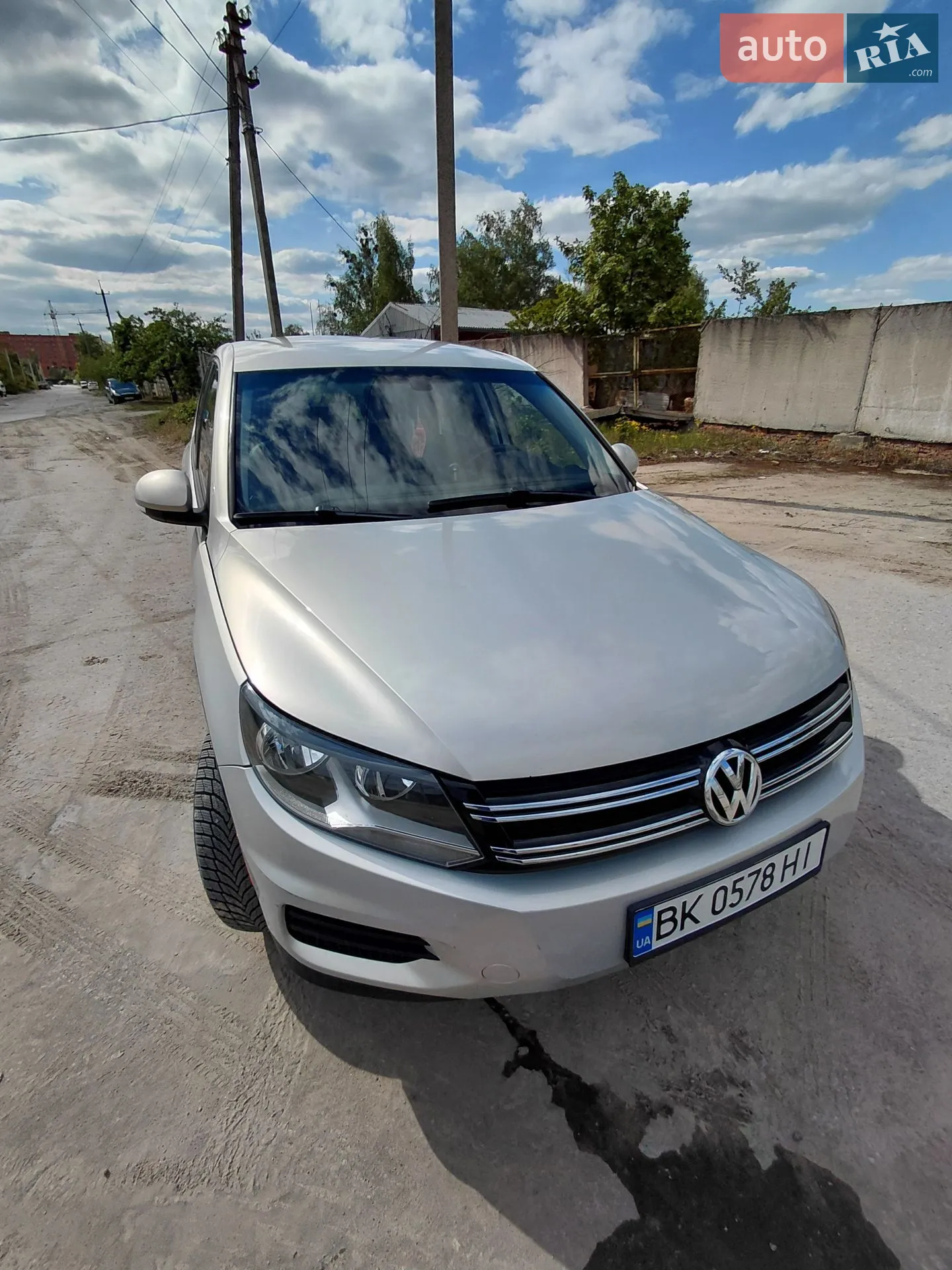 Volkswagen Tiguan, 2011