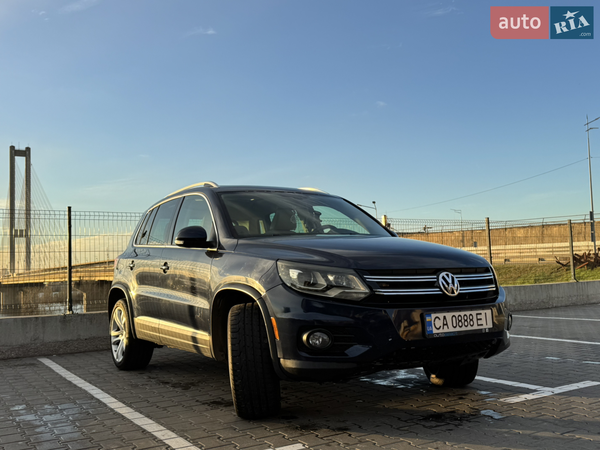 Volkswagen Tiguan, 2012