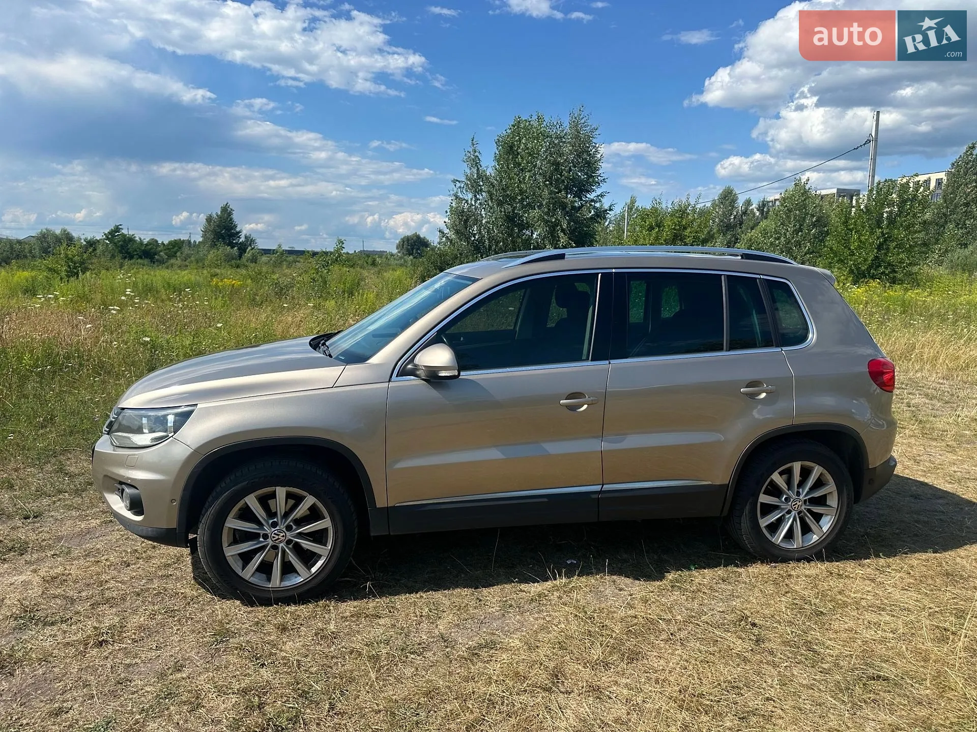 Volkswagen Tiguan, 2011