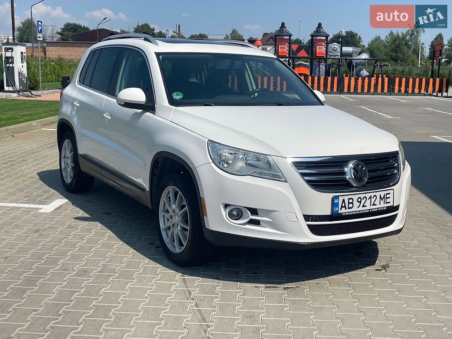 Volkswagen Tiguan, 2011