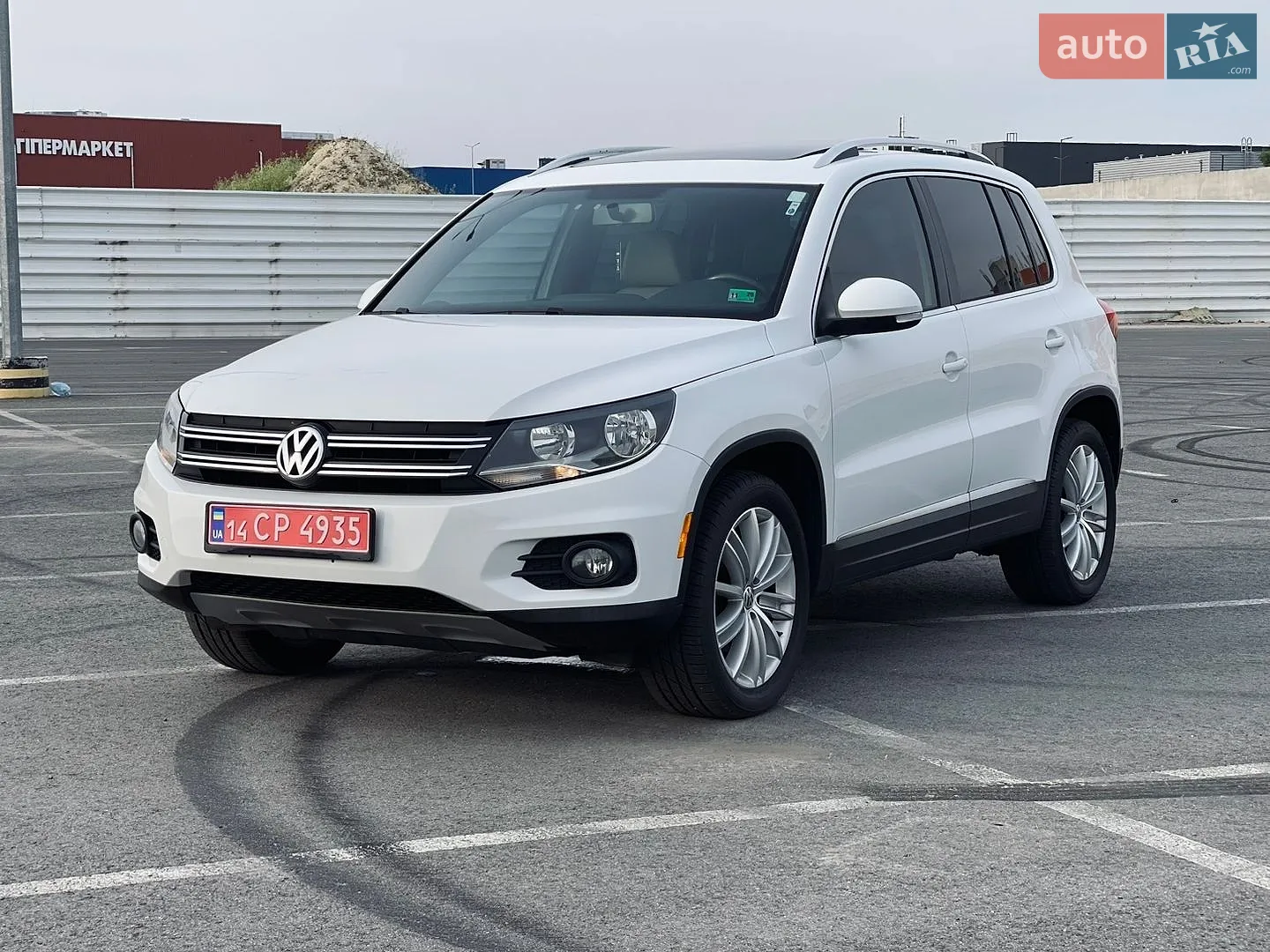 Volkswagen Tiguan, 2014