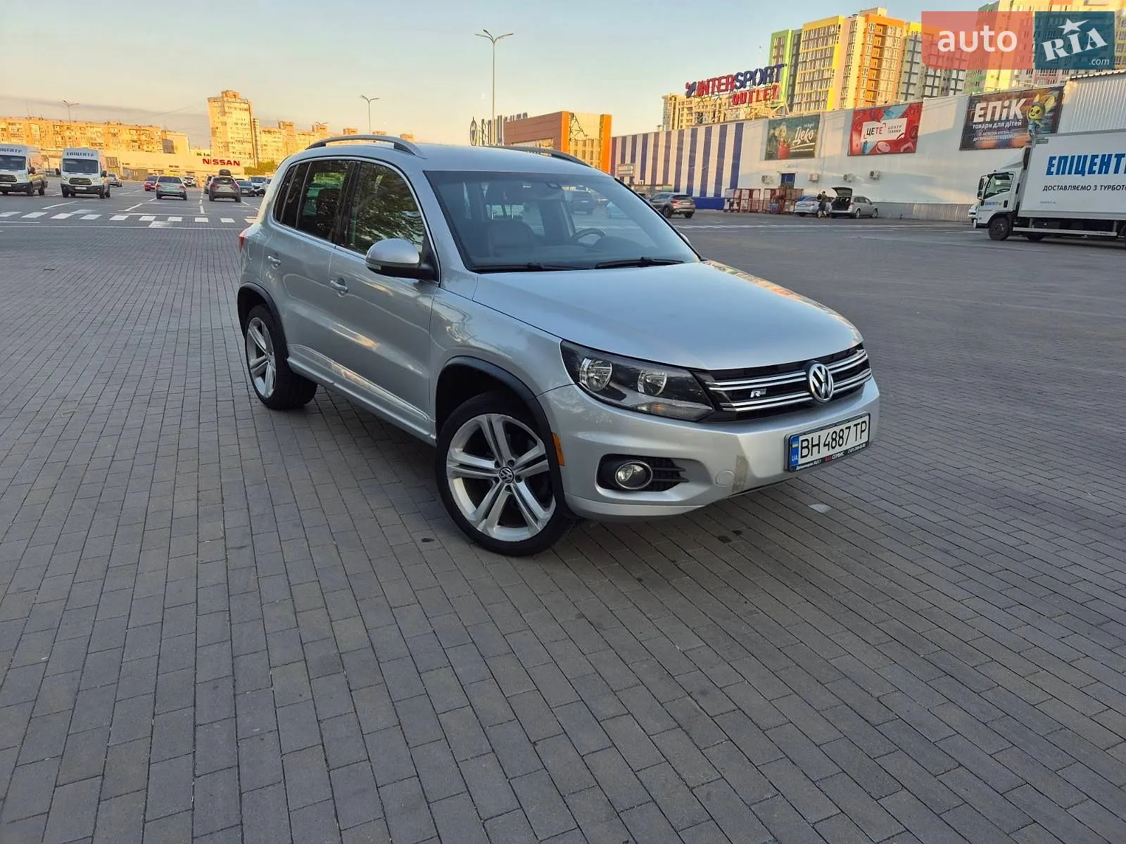 Volkswagen Tiguan, 2015