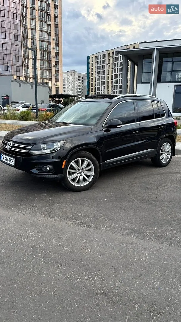 Volkswagen Tiguan, 2011