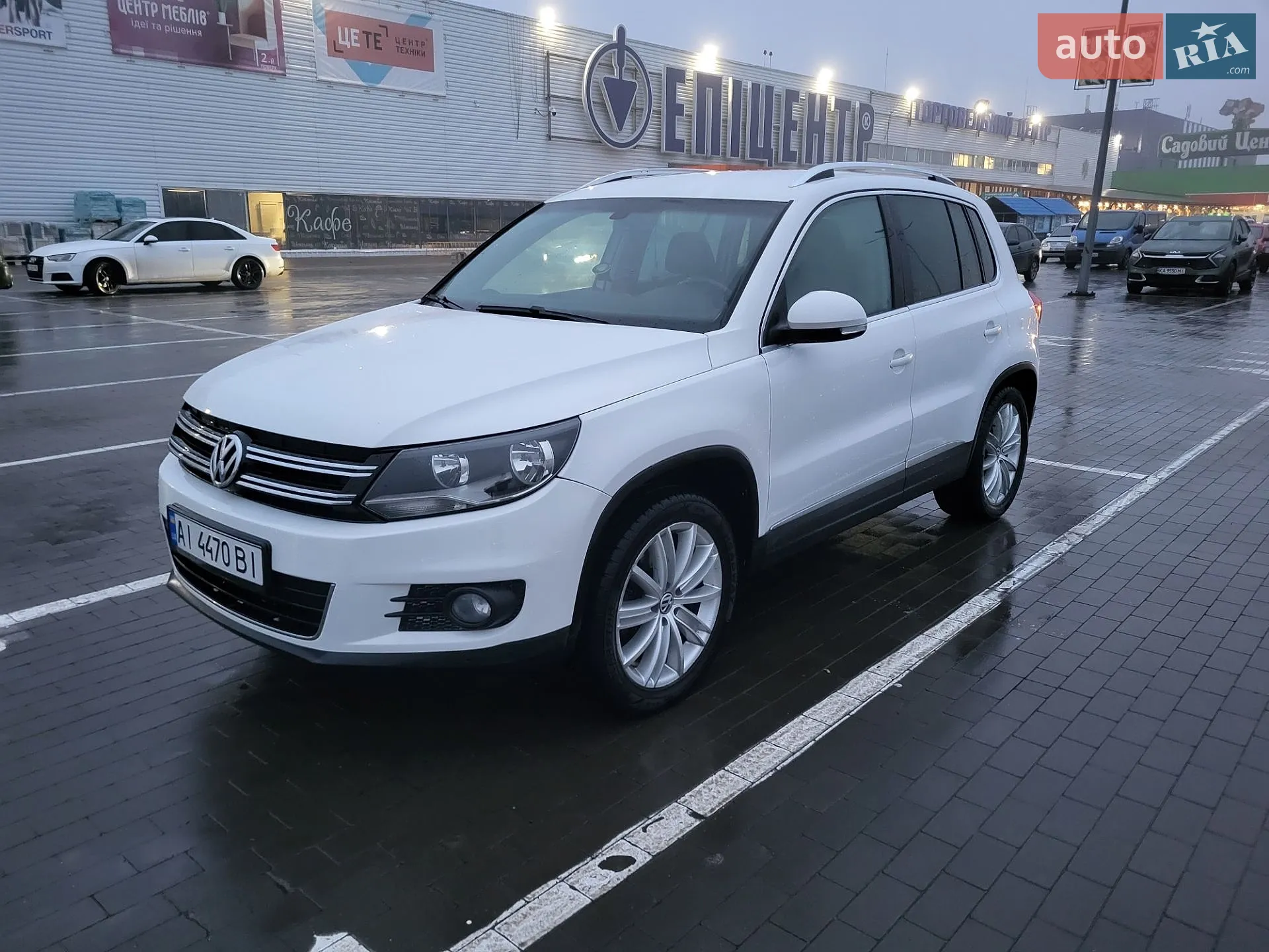 Volkswagen Tiguan, 2012