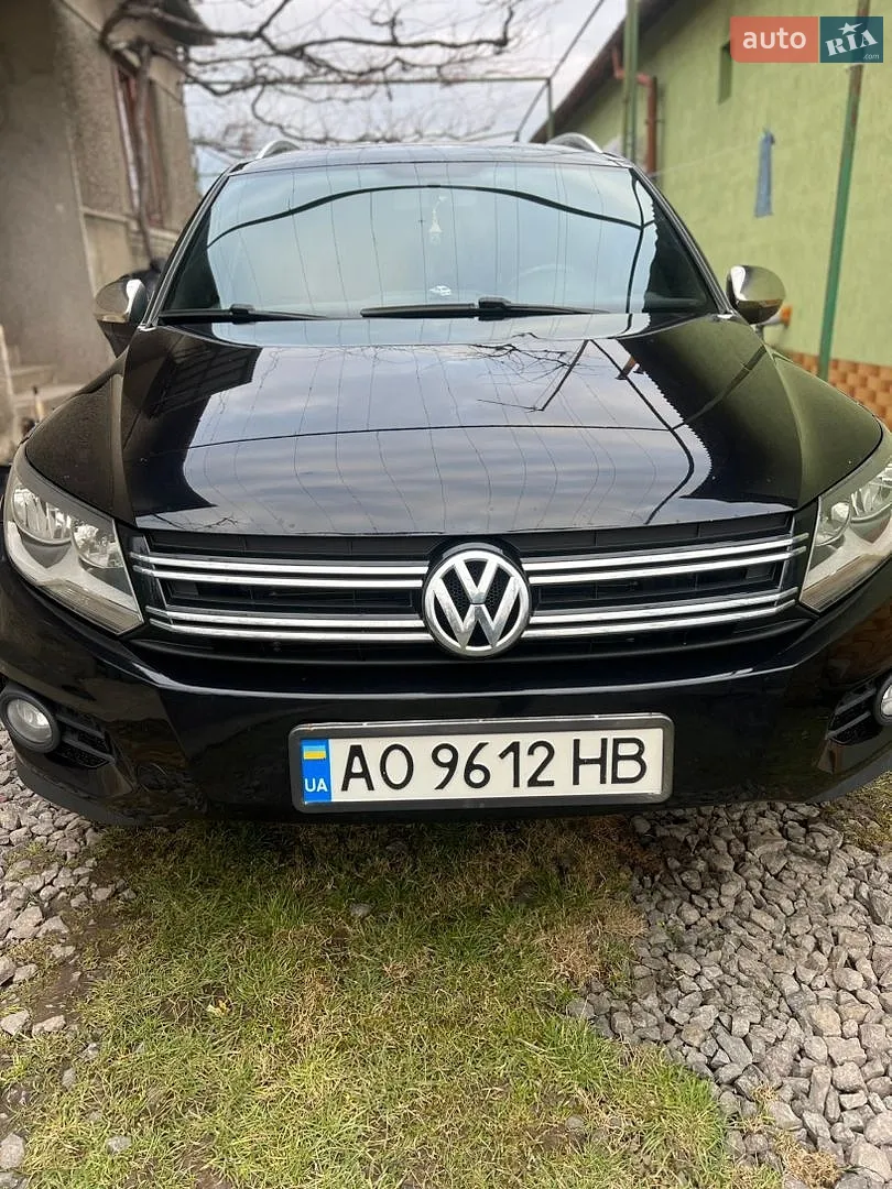 Volkswagen Tiguan, 2011